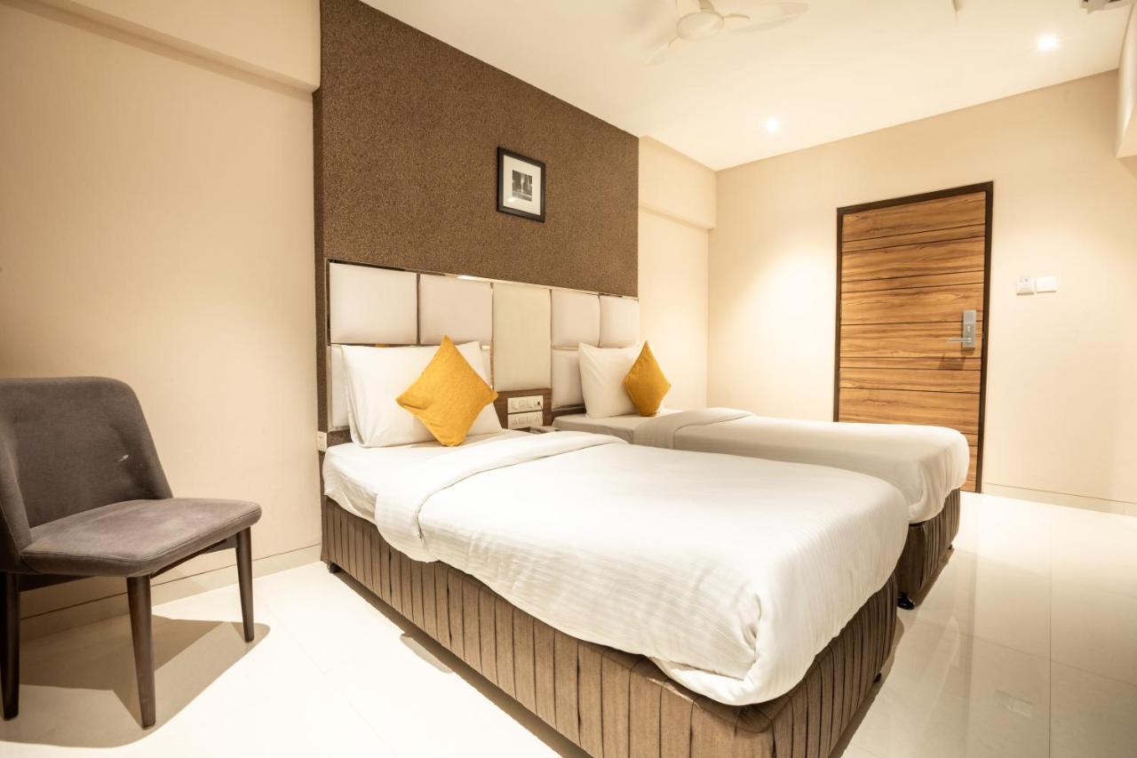 Hotel Pacific Residency - Andheri Mumbai Exterior foto